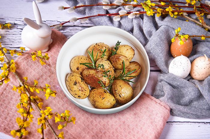 Ziemniaki pieczone w miodzie i w  ziołach